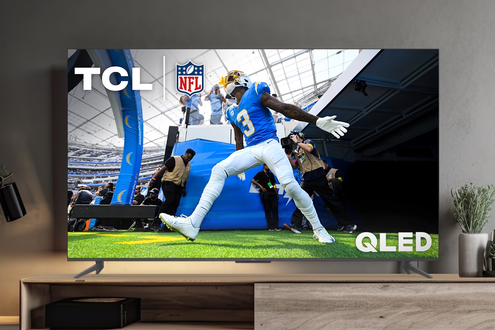 Ends midnight: Get this 50-inch TCL QLED 4K TV for only $270