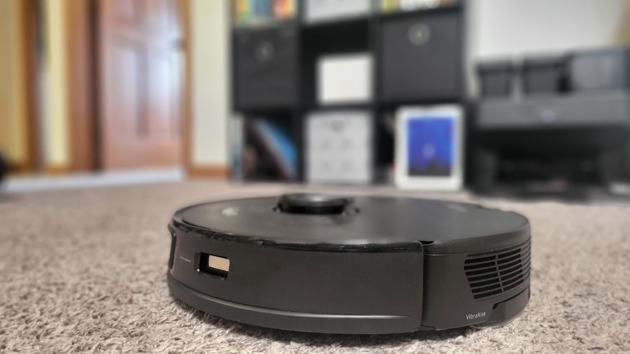 Roborock S7 MaxV Ultra review: A vacuum and mop that cleans after