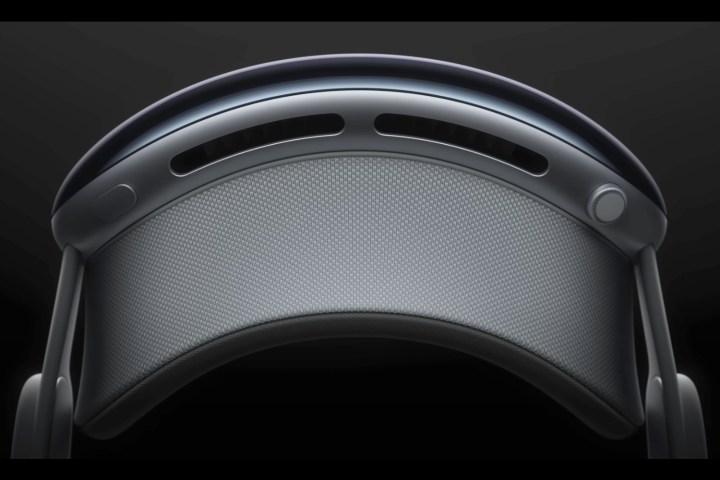 The controls on the Apple Vision Pro headset.