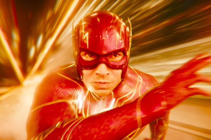 Barry Allen corre a través de la Fuerza de la Velocidad en The Flash.
