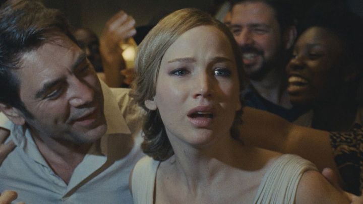Javier Bardem e Jennifer Lawrence como Ele e Mãe em Mãe!