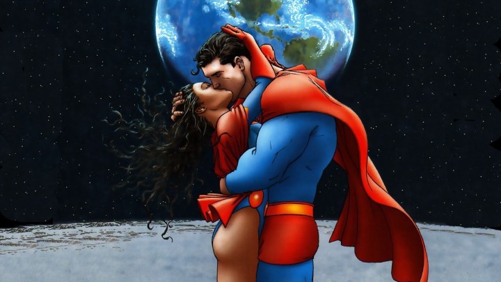 Lois Lane Superman kissing in All Star Superman 3