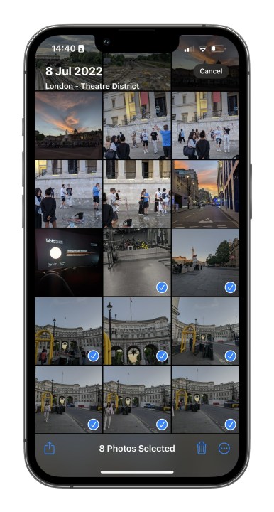 تحديد صور متعددة في iOS 16.