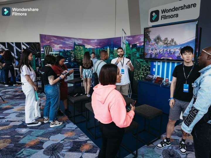 Estande do Wondershare Filmora na VidCon 2023
