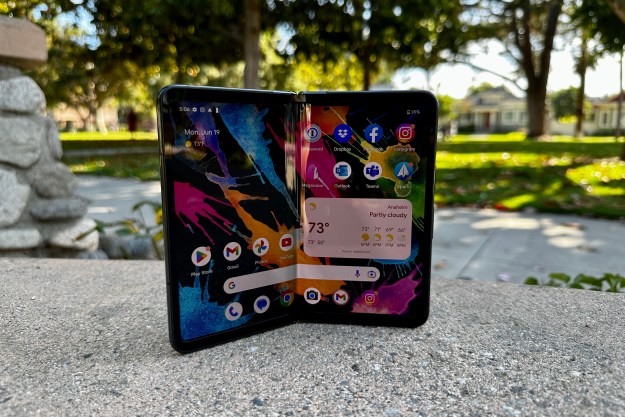 Google Pixel Fold Review: It's all about the Outer Display