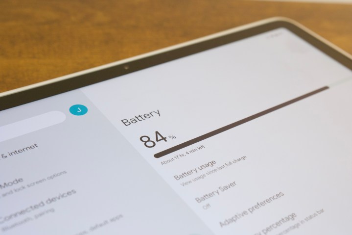 Battery settings page on the Google Pixel Tablet.