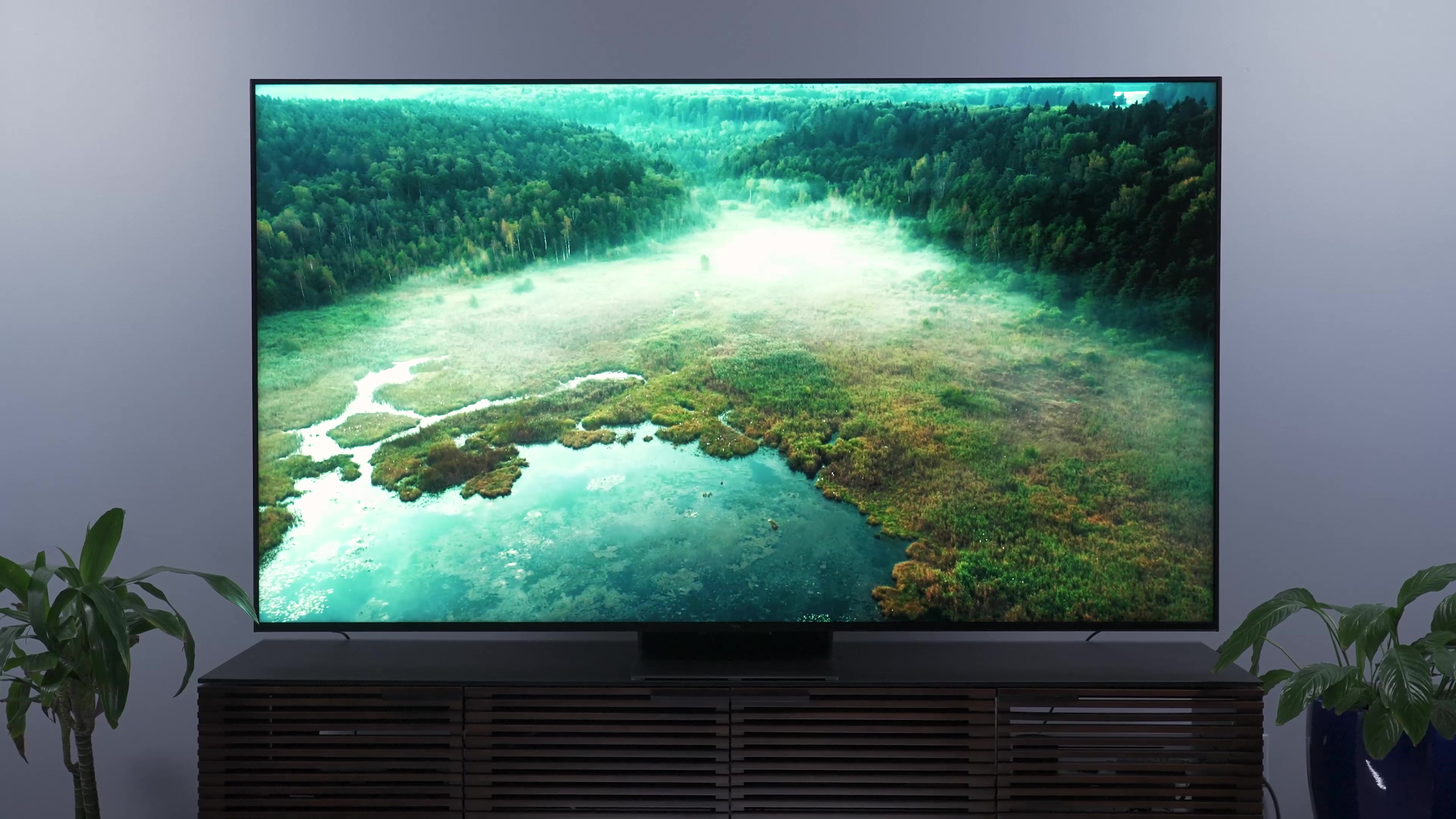 TCL QM8 mini-LED TV review: massive appeal - Vimarsana News