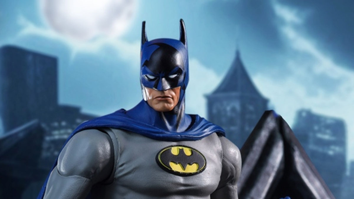 Figura do 30º aniversário do Batman Knightfall da McFarlane Toys.