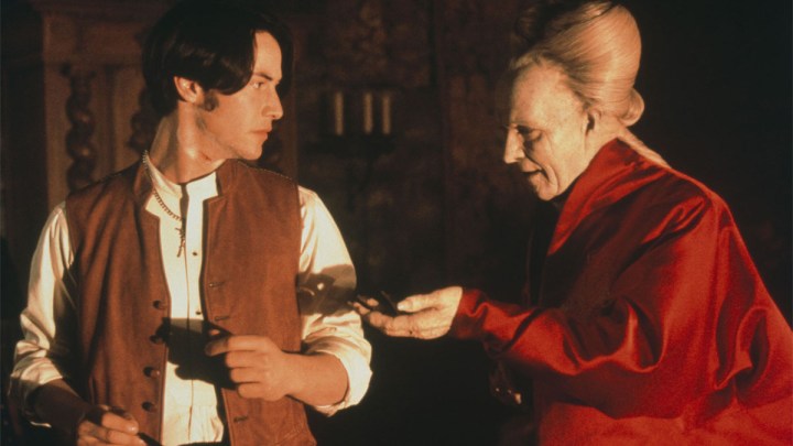 Keanu Reeves e Gary Oldman no Drácula de Bram Stoker.