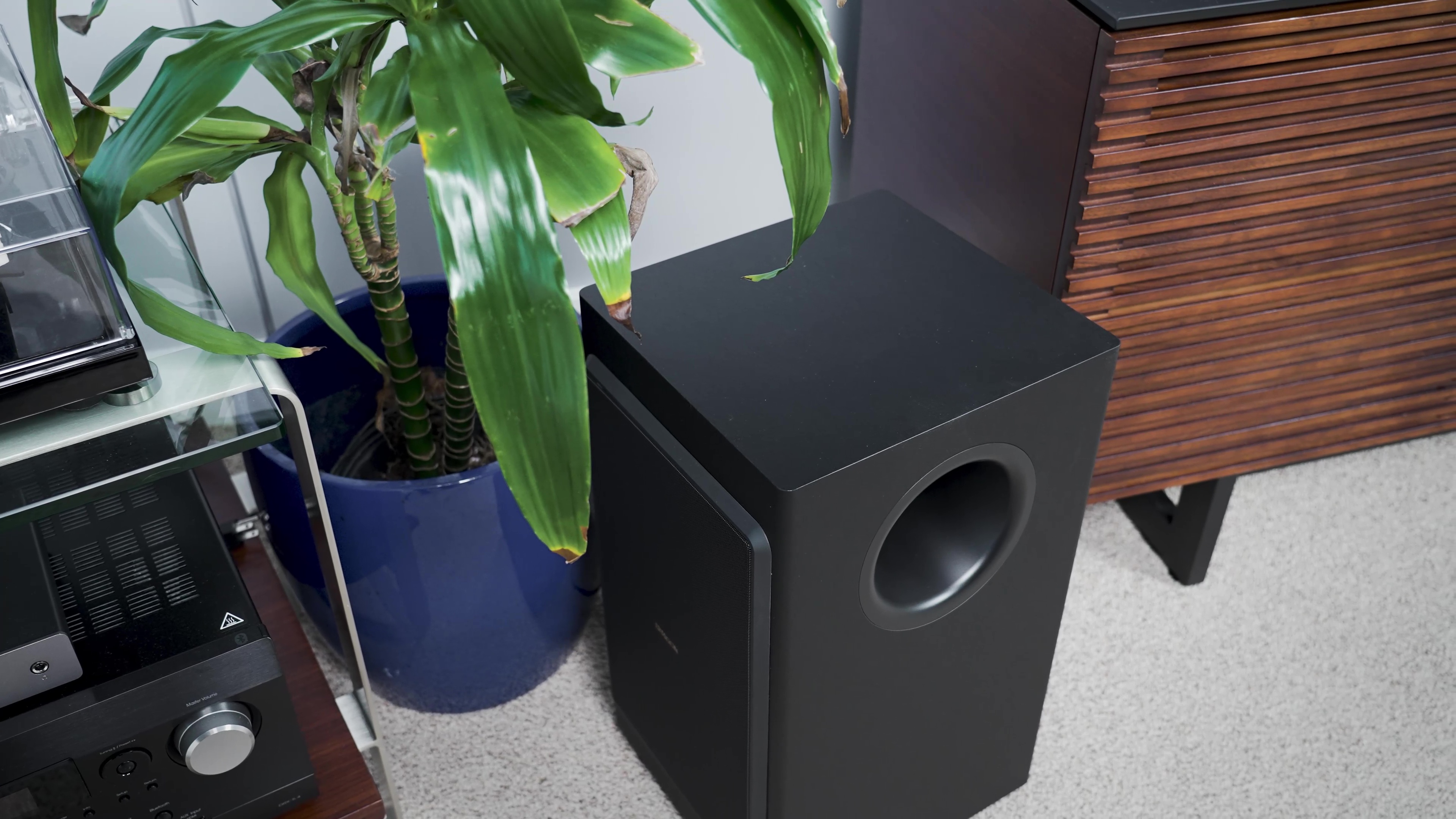 How to place and set up your subwoofer - Vimarsana News