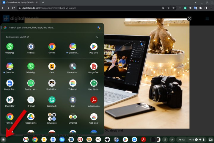 با انتخاب دکمه پایین سمت چپ، راه‌انداز ChromeOS را باز کنید.