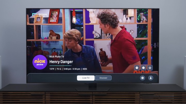 A scene from Henry Danger on a Samsung QN90C. 