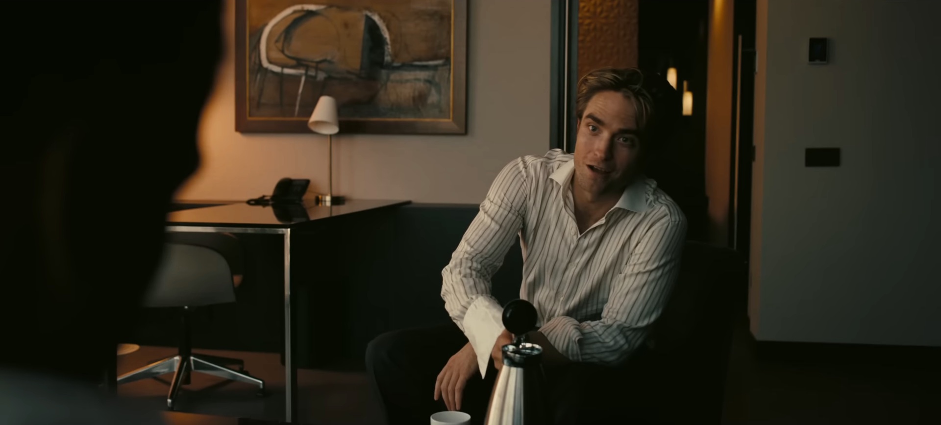 Robert Pattinson em "Tenet".