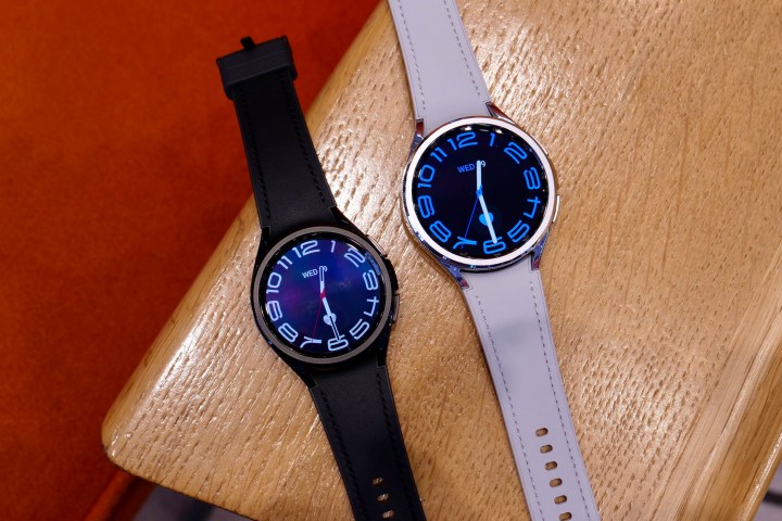 Samsung Galaxy Watch 6 and Watch 6 Classic, in black and silver.