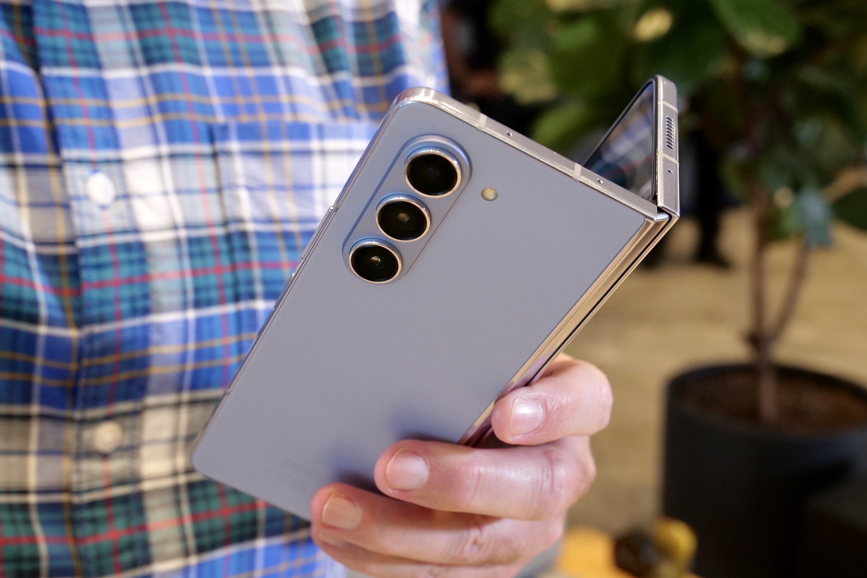 I used the Samsung Galaxy Z Fold 5 — and I found a big problem - Vimarsana News