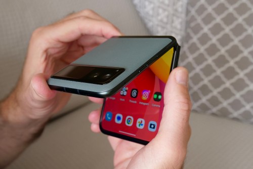 I thought I'd hate the Galaxy Z Flip 5 — until I changed one thing