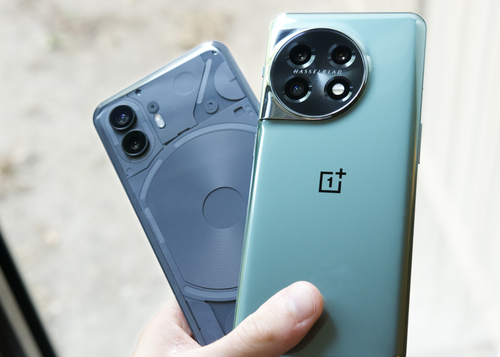Nothing Phone 2 vs. OnePlus 11: don't pick the wrong phone - Vimarsana News