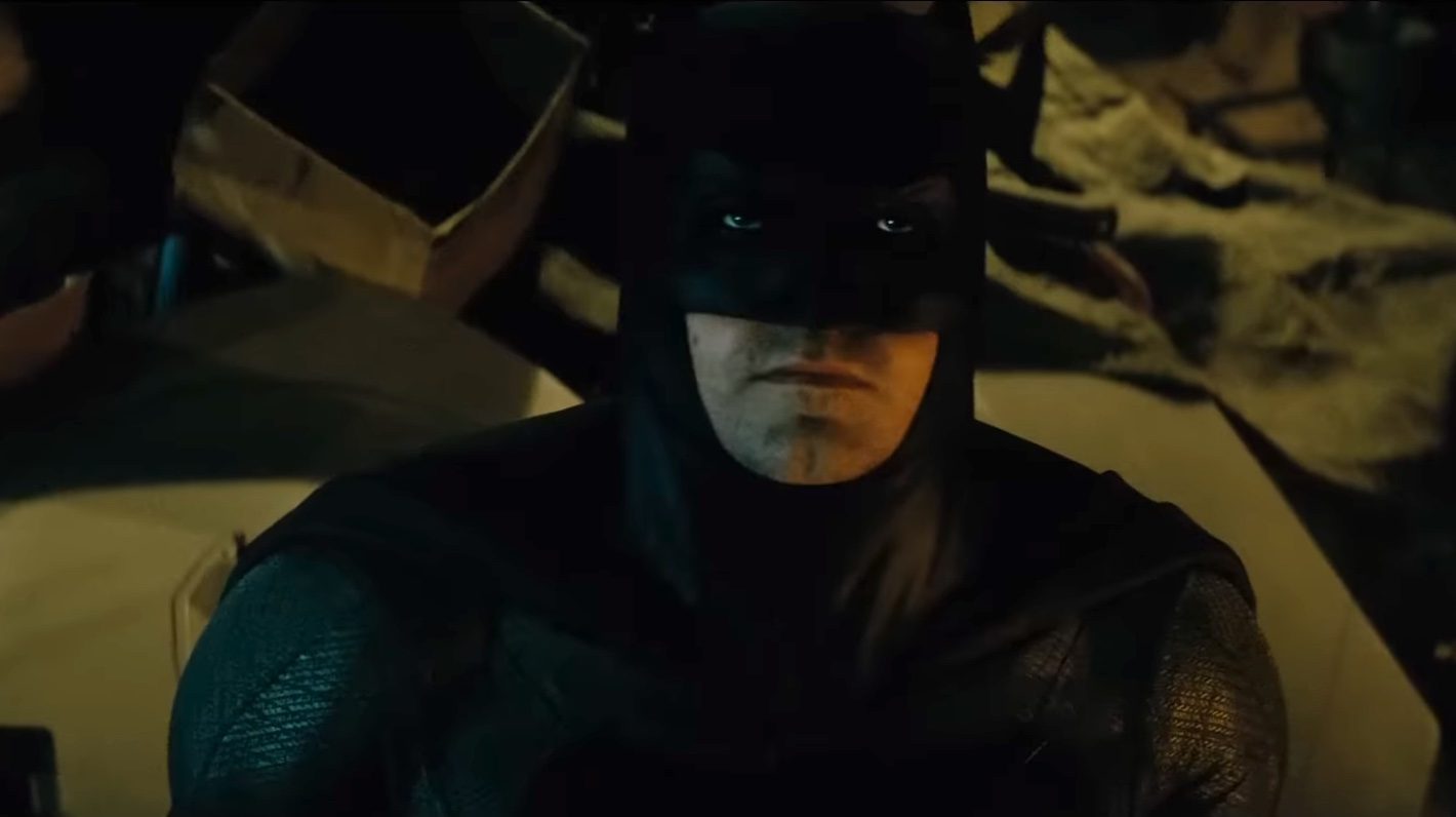 Batman olhando para cima em "Batman v Superman: Dawn of Justice".
