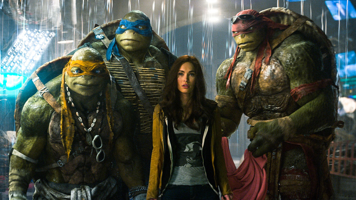 April O'Neil e o TMNT em Teenage Mutant Ninja Turtles.