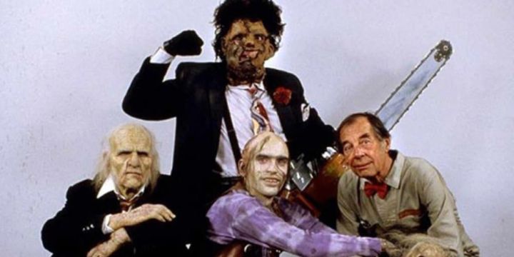 The cast of Texas Chainsaw Massacre 2 mimic the poster of The Breakfast Club