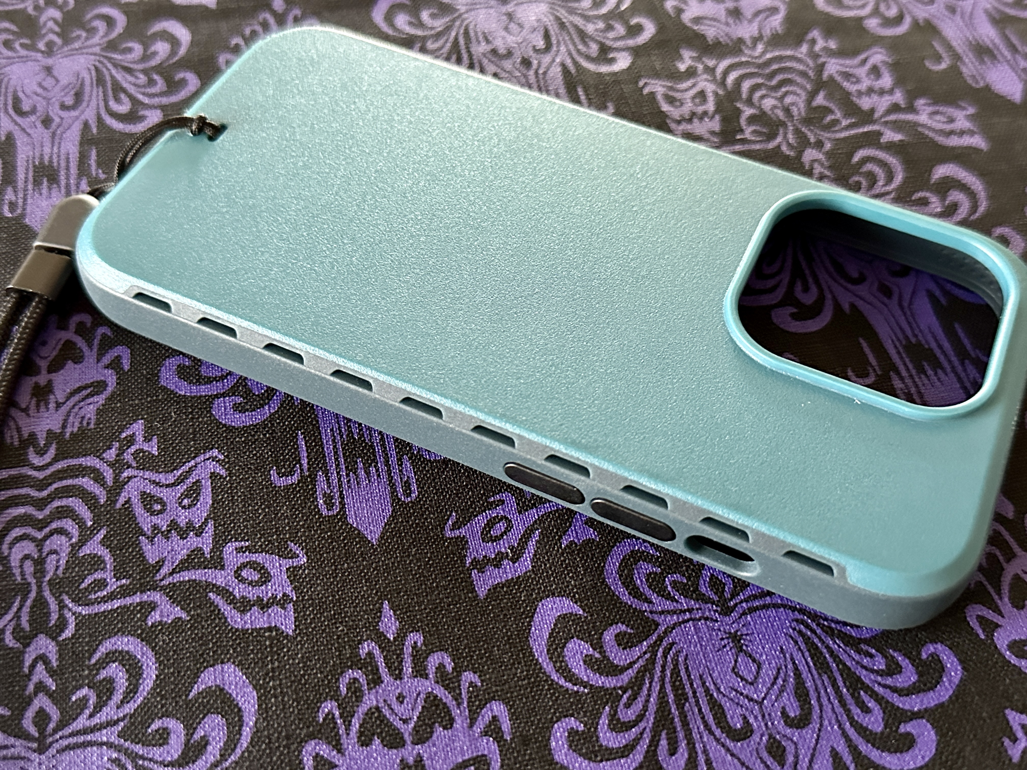 BodyGuardz Paradigm Pro for iPhone 14 Pro case in Hydro showing off side vents without phone inside.
