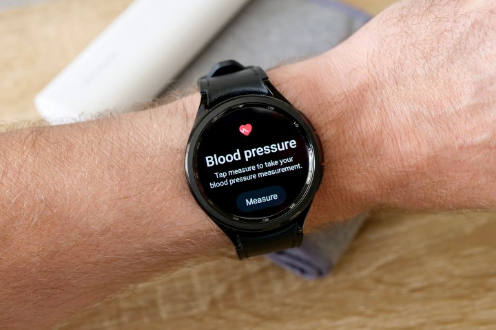 Taking a blood pressure measurement on the Samsung Galaxy Watch 6 Classic.