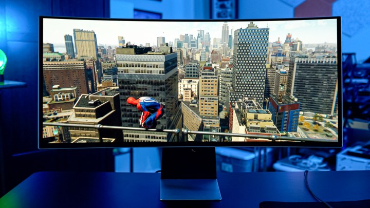 Spider-Man de Marvel fonctionnant sur le Samsung Odyssey OLED G8.