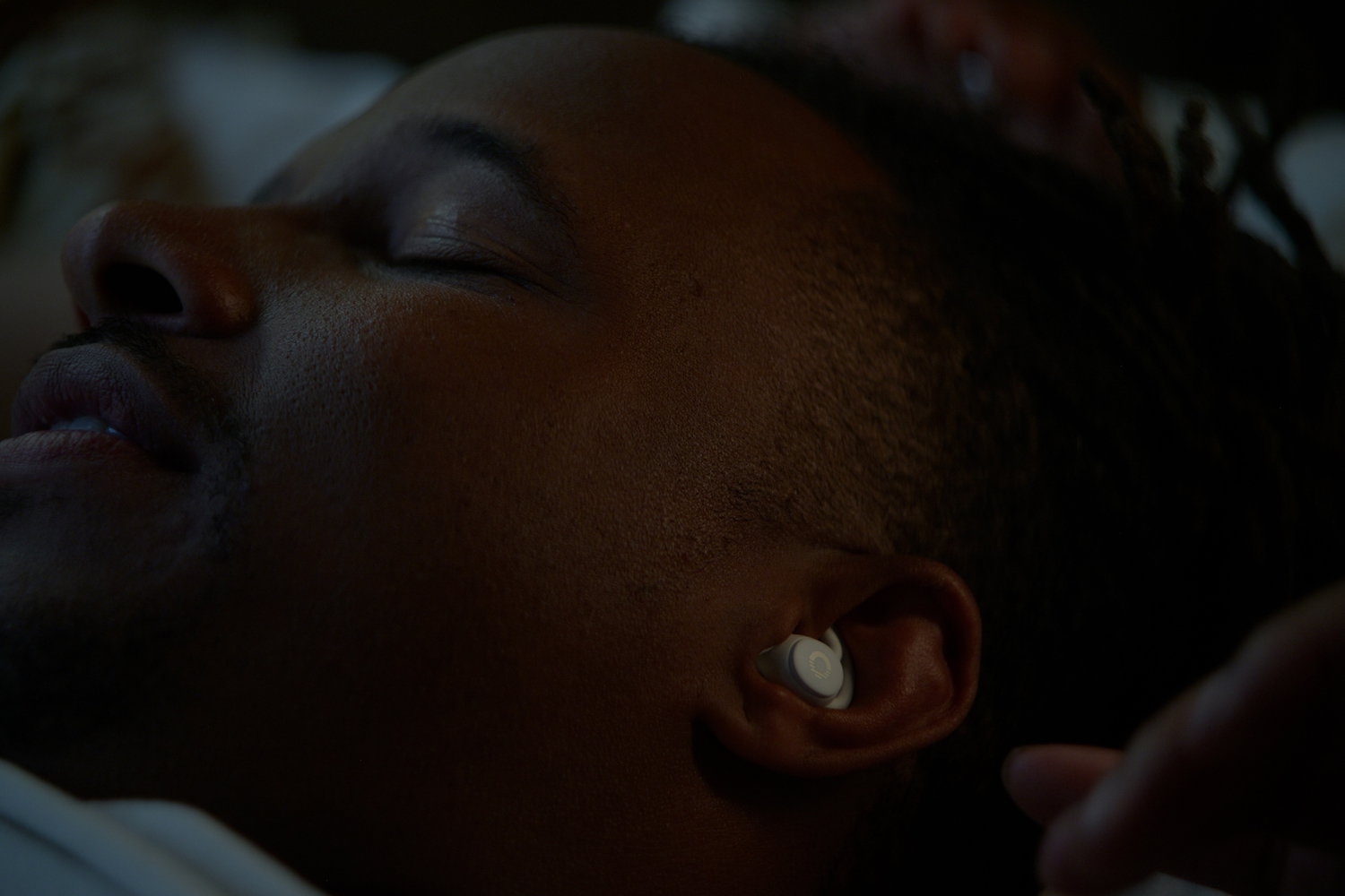 A pair of tiny earbuds are about to change the way you sleep - Vimarsana News