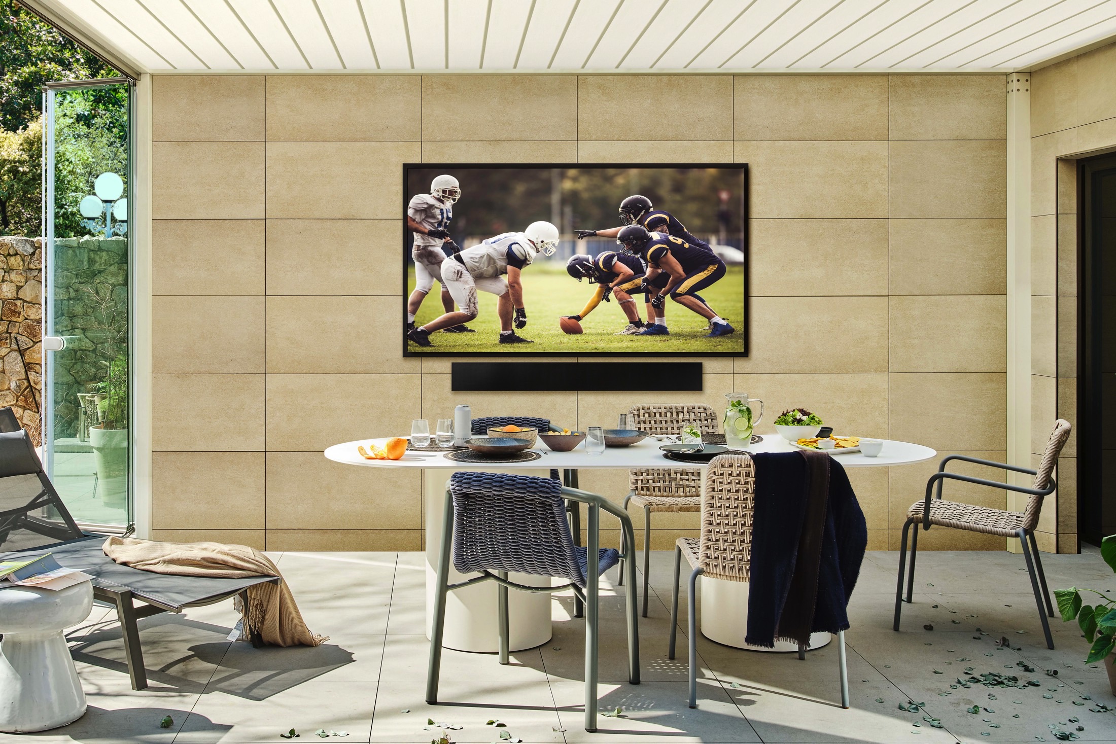 Samsung 85-inch Terrace Full Sun Neo QLED TV 4K.