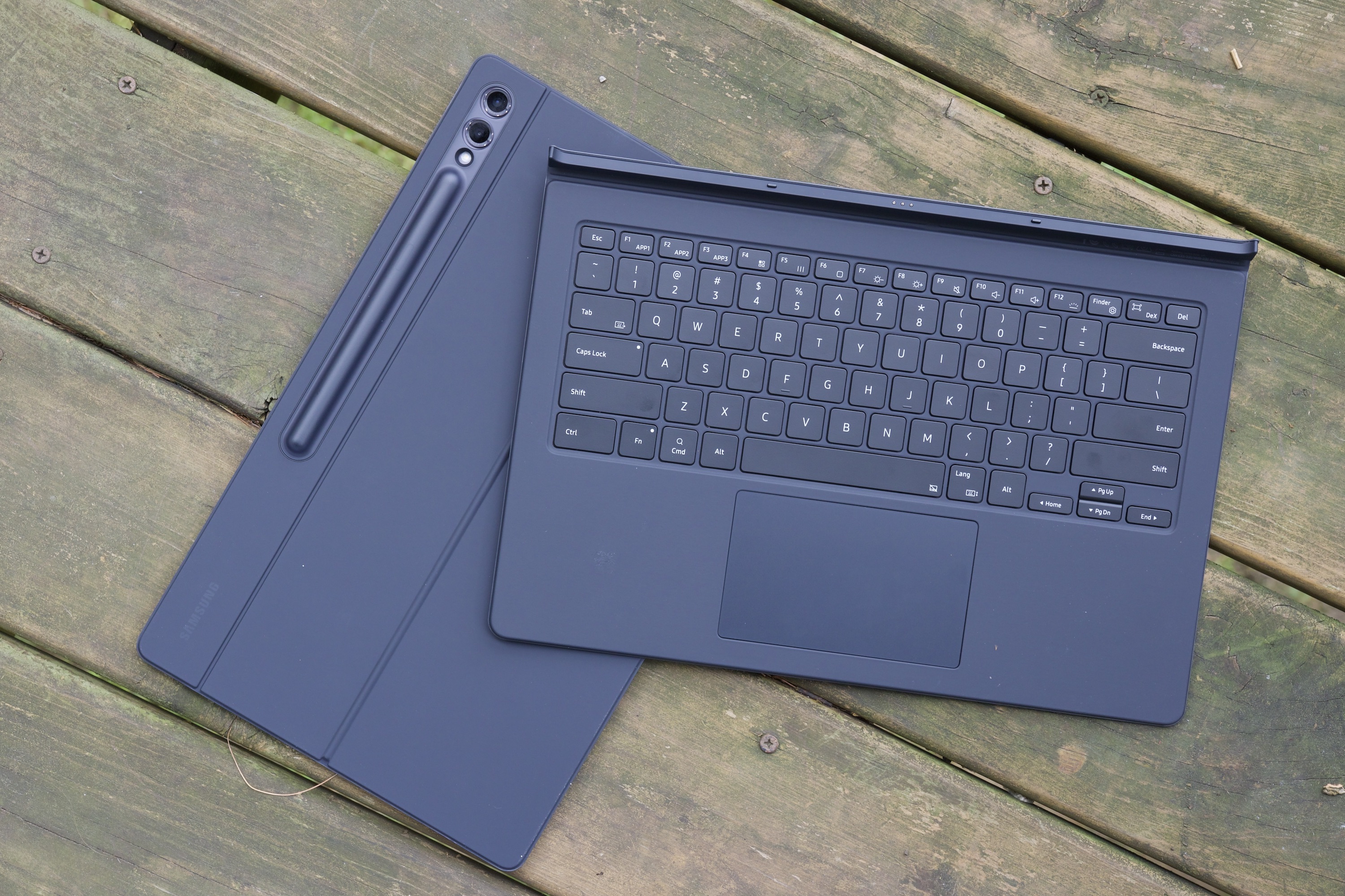 Keyboard case accessory for the Samsung Galaxy Tab S9 Ultra.
