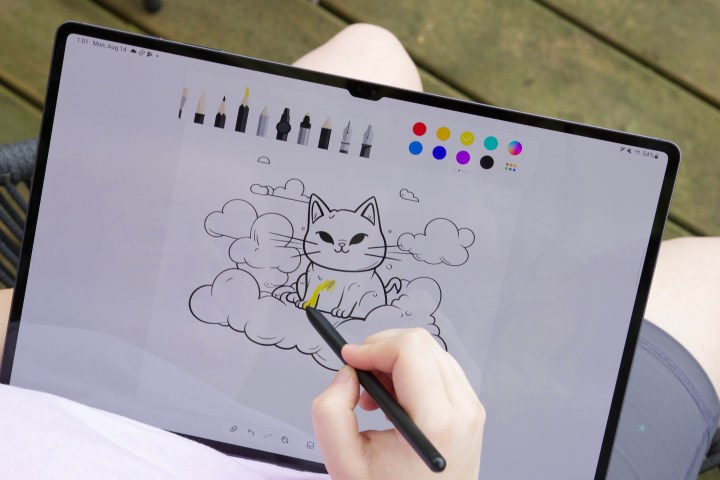 Someone coloring with the S Pen on the Samsung Galaxy Tab S9 Ultra.