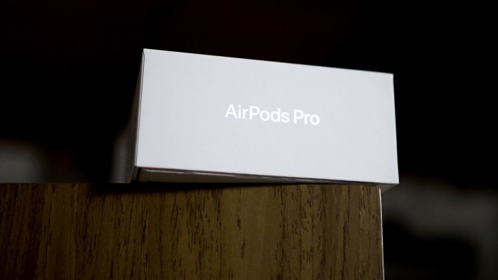 Box per Apple AirPods Pro 2 con USB-C e MagSafe.
