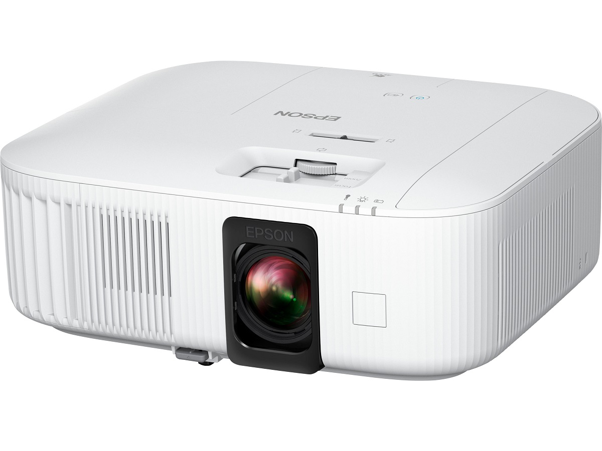 白色背景上的 Epson Home Cinema 2350 4K 投影仪。