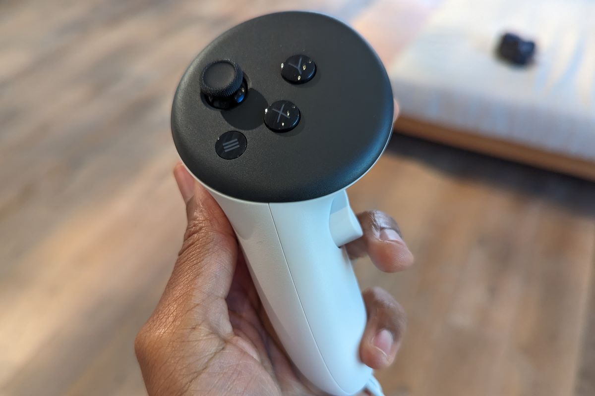 How to charge Meta Quest 3 controllers - Vimarsana News