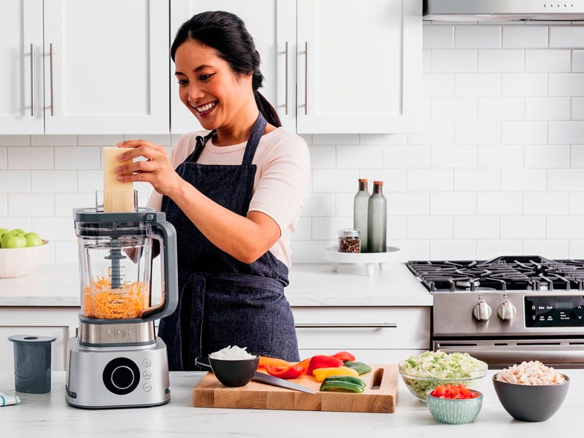 Processing food with the Ninja Foodi Power Blender Ultimate System.