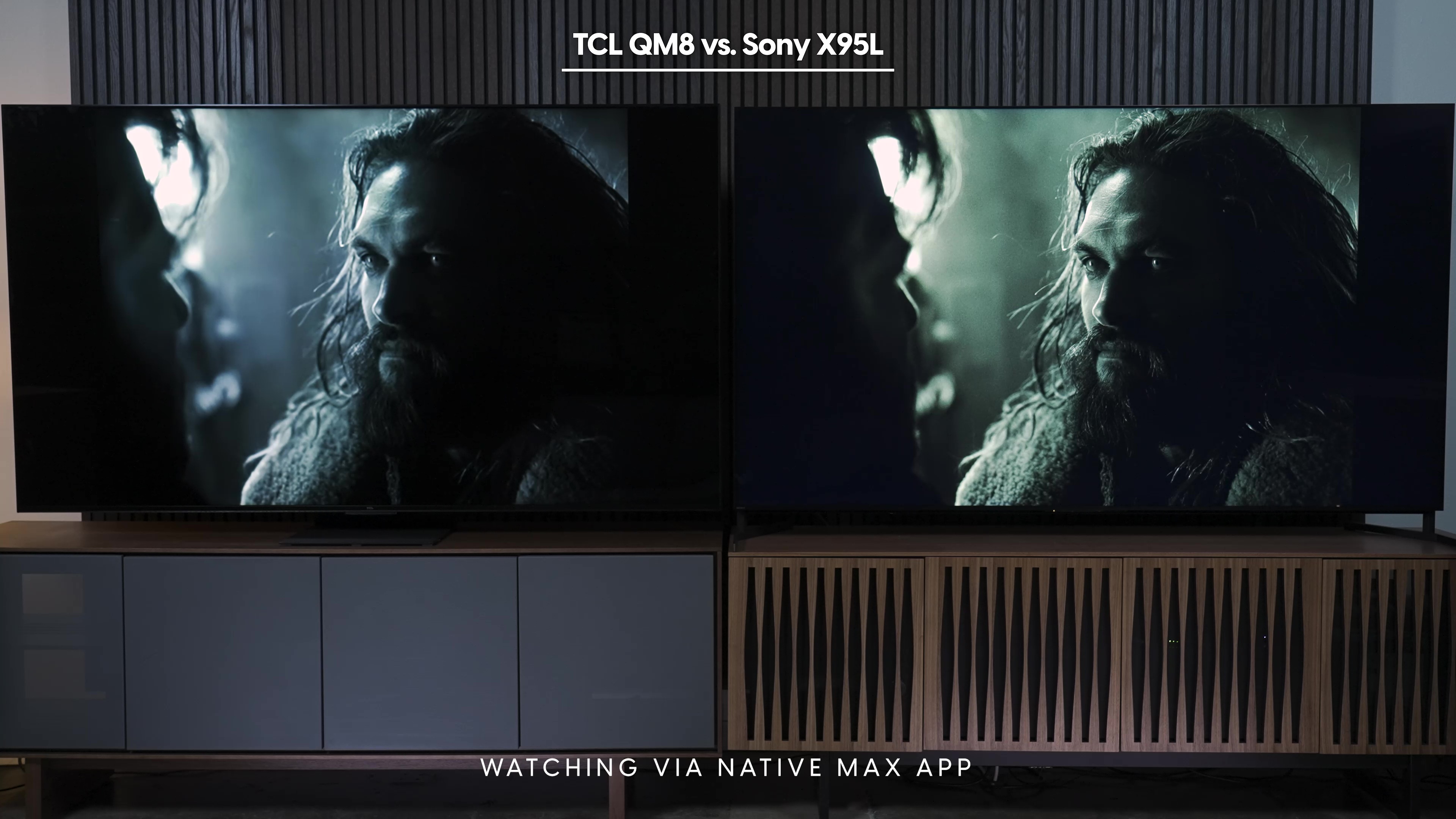 Comparación lado a lado de una captura de pantalla de Justice League como se ve en la aplicación nativa Max en Sony Bravia X95L vs TCL QM8.