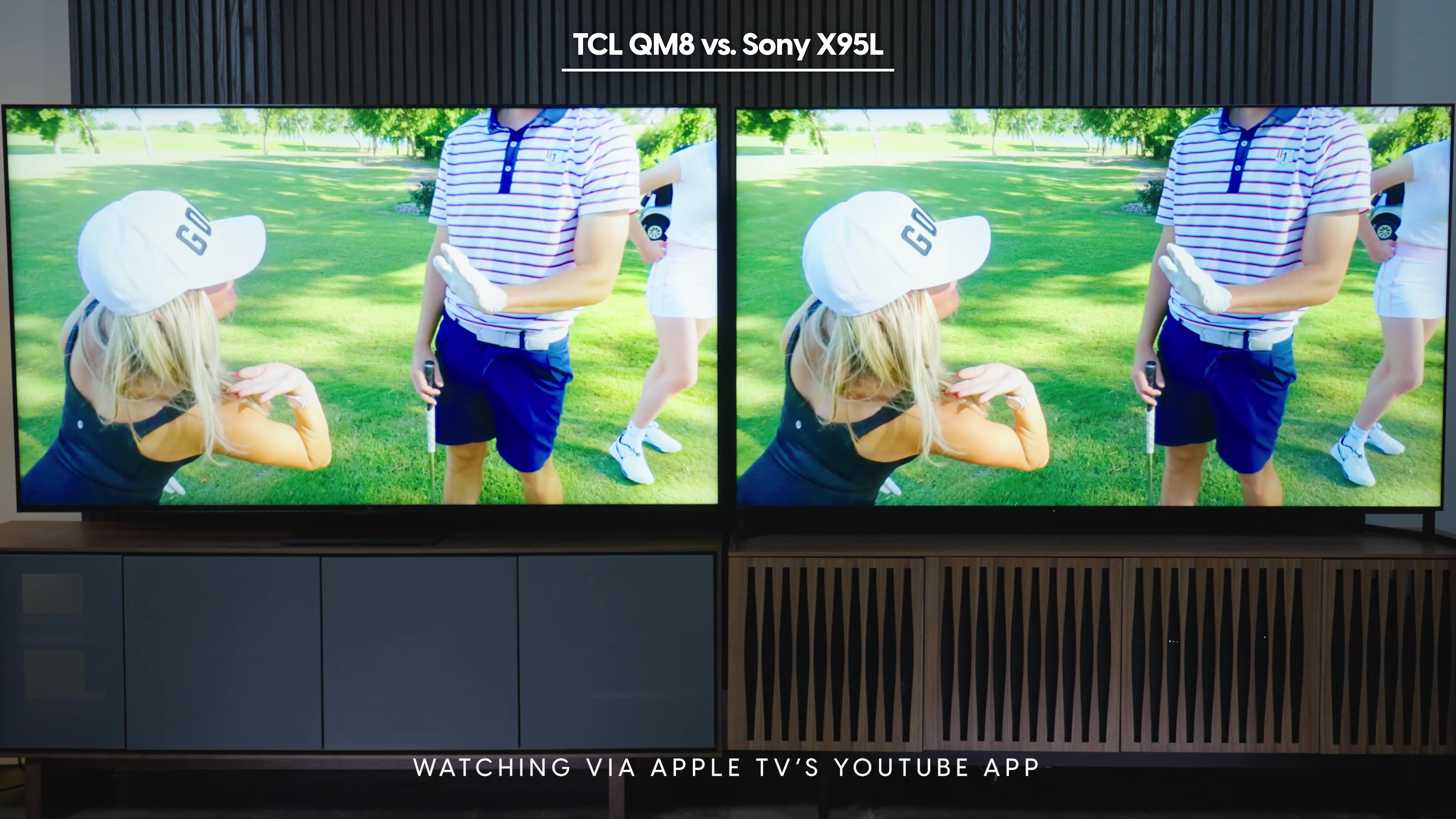 सोनी ब्राविया X95L बनाम TCL QM8 पर दिखाए गए ऐप्पल टीवी यूट्यूब ऐप पर गुड गुड गोल्फ चैनल के स्क्रीनग्रैब की एक साथ तुलना।