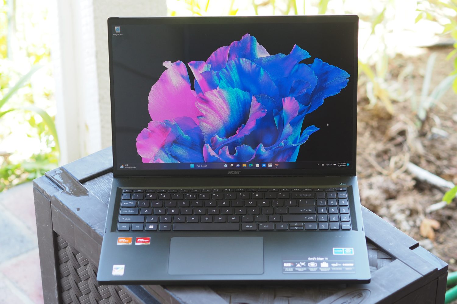 Acer Swift Edge 16 review: a big display without the bulk - Vimarsana News