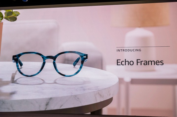 Os novos Echo Frames no Amazon Devices Event 2023.