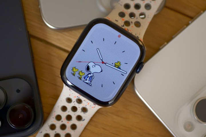 Quadrante Snoopy sull'Apple Watch Series 9.