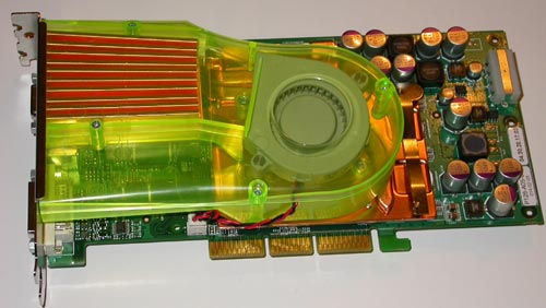 GPU GeForce FX 5800 de Nvidia.