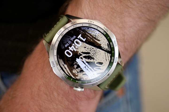 A person wearing the Huawei Watch GT 4.