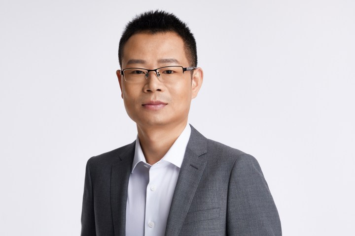 Imagen de perfil del director de operaciones de OnePlus, Kinder Liu.