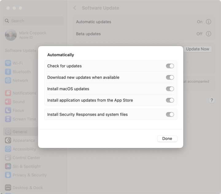 Screenshot di MacOS che mostra le opzioni di aggiornamento automatico.