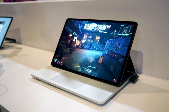 Surface Laptop Studio 2 montrant ses capacités de jeu.