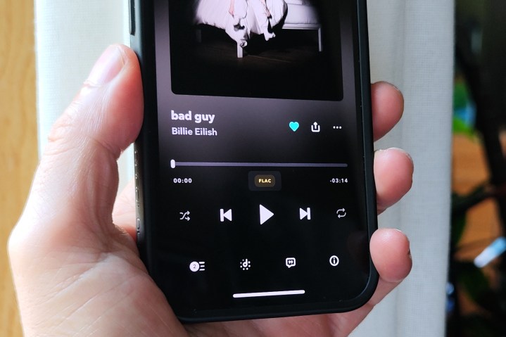 Tidal's beta app for iOS showing a way successful FLAC format.