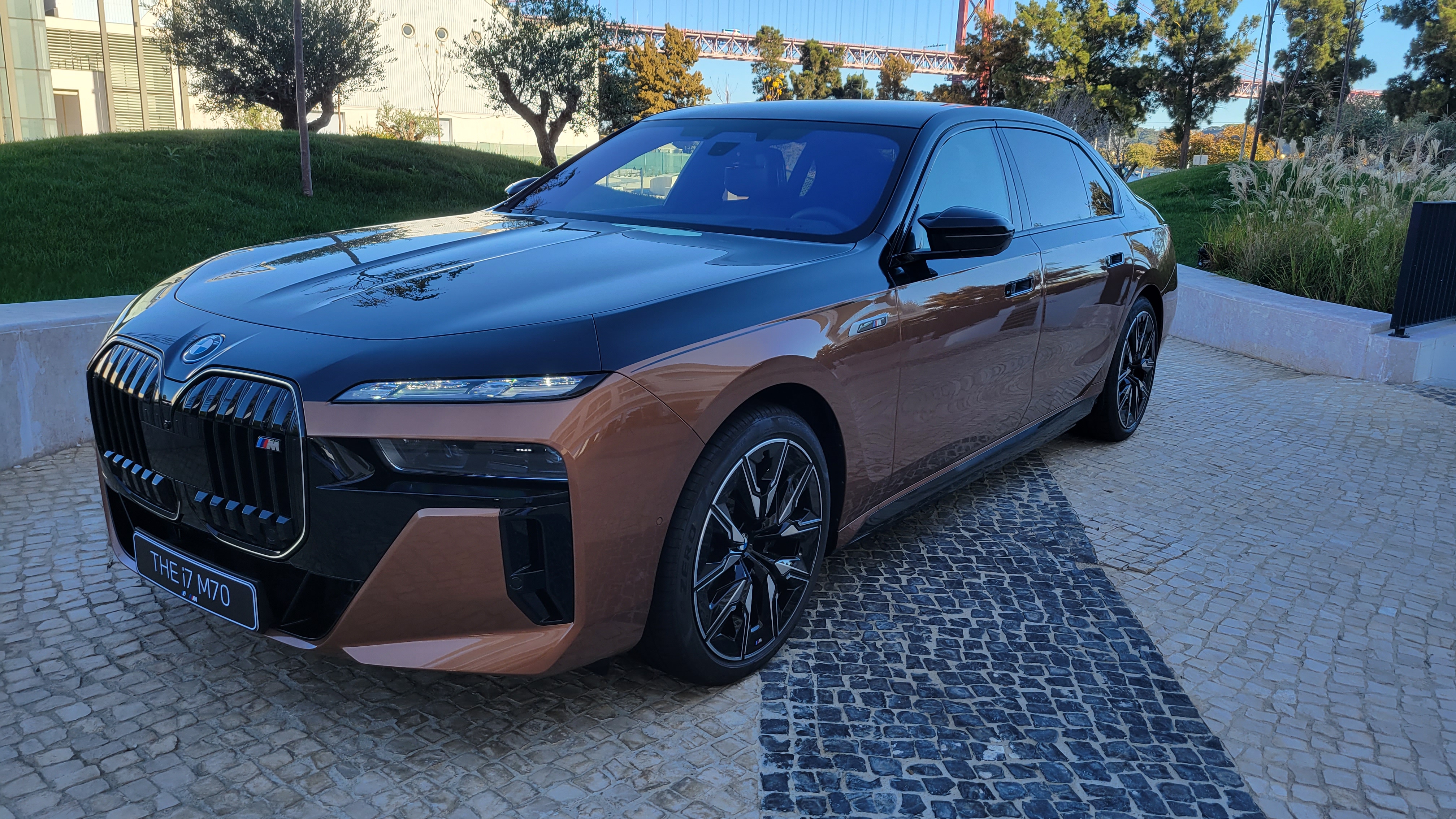 BMW i7 first drive: it's big, bold, and maybe overkill - Vimarsana News