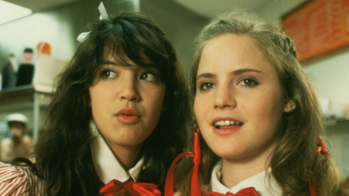 Jennifer Jason Leigh and Phoebe Cates in Fast Times At Ridgemont High.