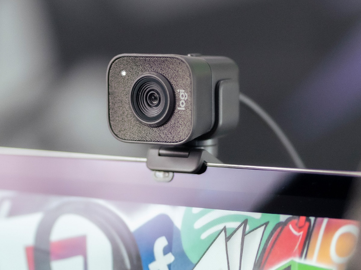Logitech StreamCam review: Thoughtful features make this a great streaming  camera