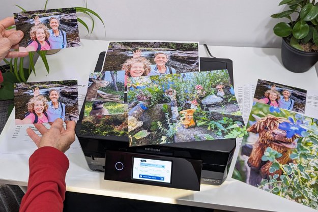 The Expression Premium XP-7100 prints in excellent photo quality on any media.